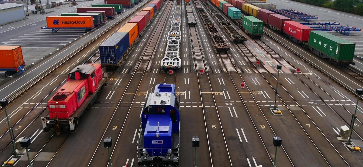 Hybrid Locomotive Prima H3 for Metrans in the port of Hamburg - Germany