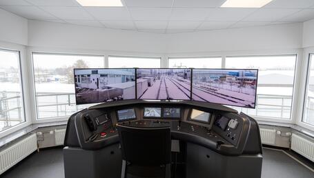 Driver’s desk in the Remote Operation Centre Germany